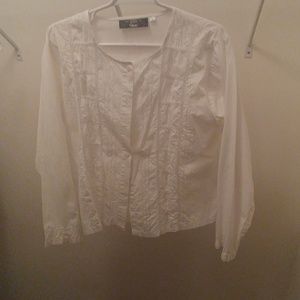 Whit long sleeve blouse